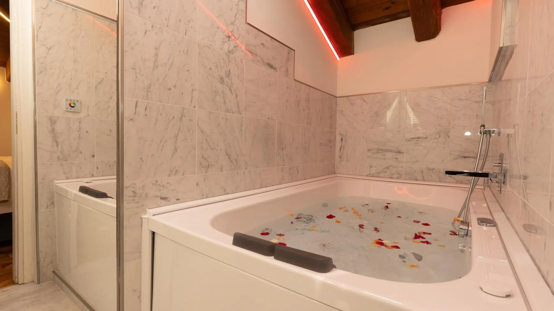 Villa Bottrigari-Bolognarooms Italy