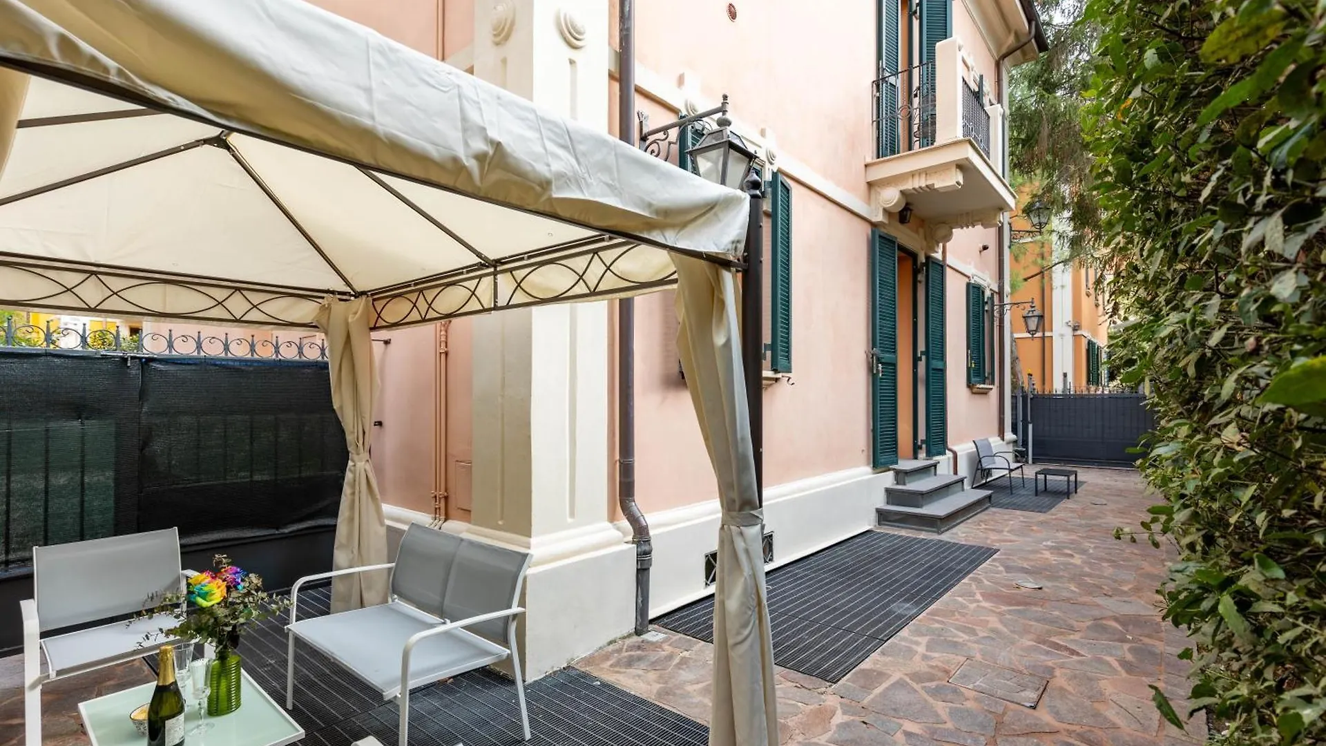Villa Bottrigari-Bolognarooms Italy